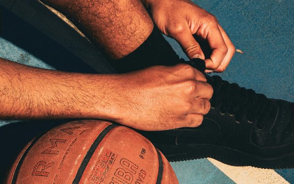 La formation au basket pour les enfants: avantages et inconvénients